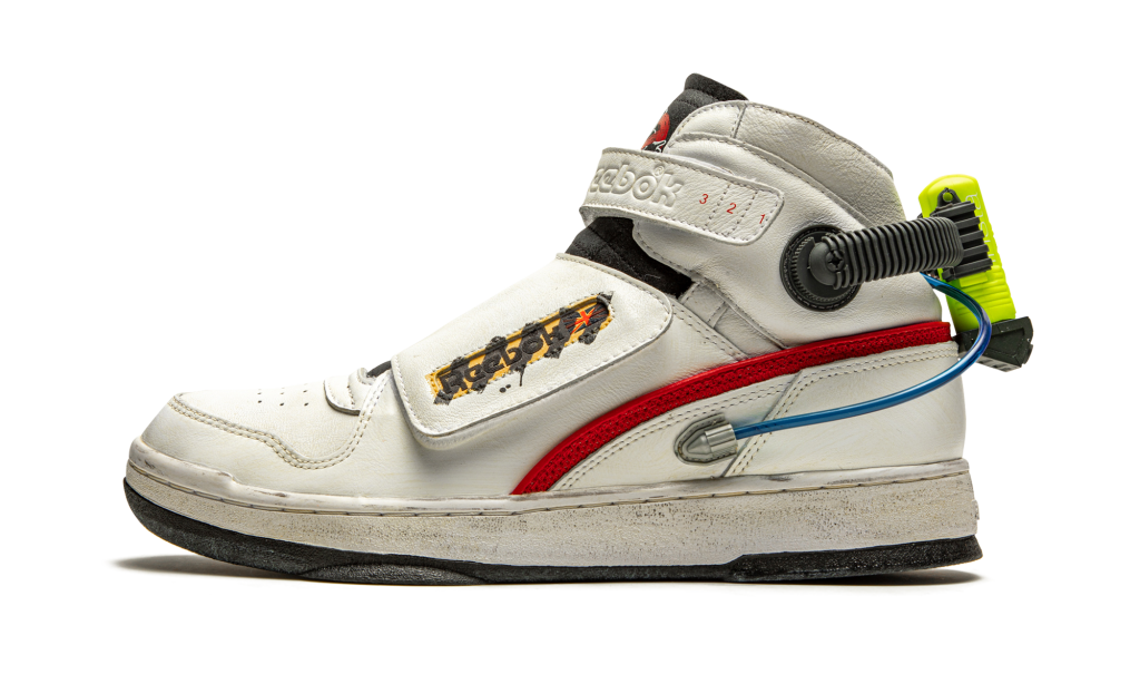 reebok-sneaker FY2106