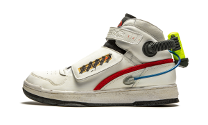 reebok-sneaker FY2106