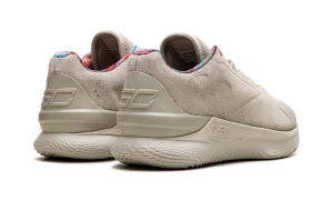 under-armour-curry-1 3027603-280