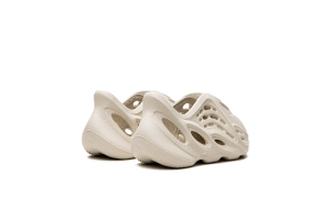 yeezy-sneaker GW7231
