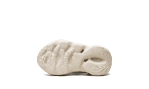 yeezy-sneaker GW7231