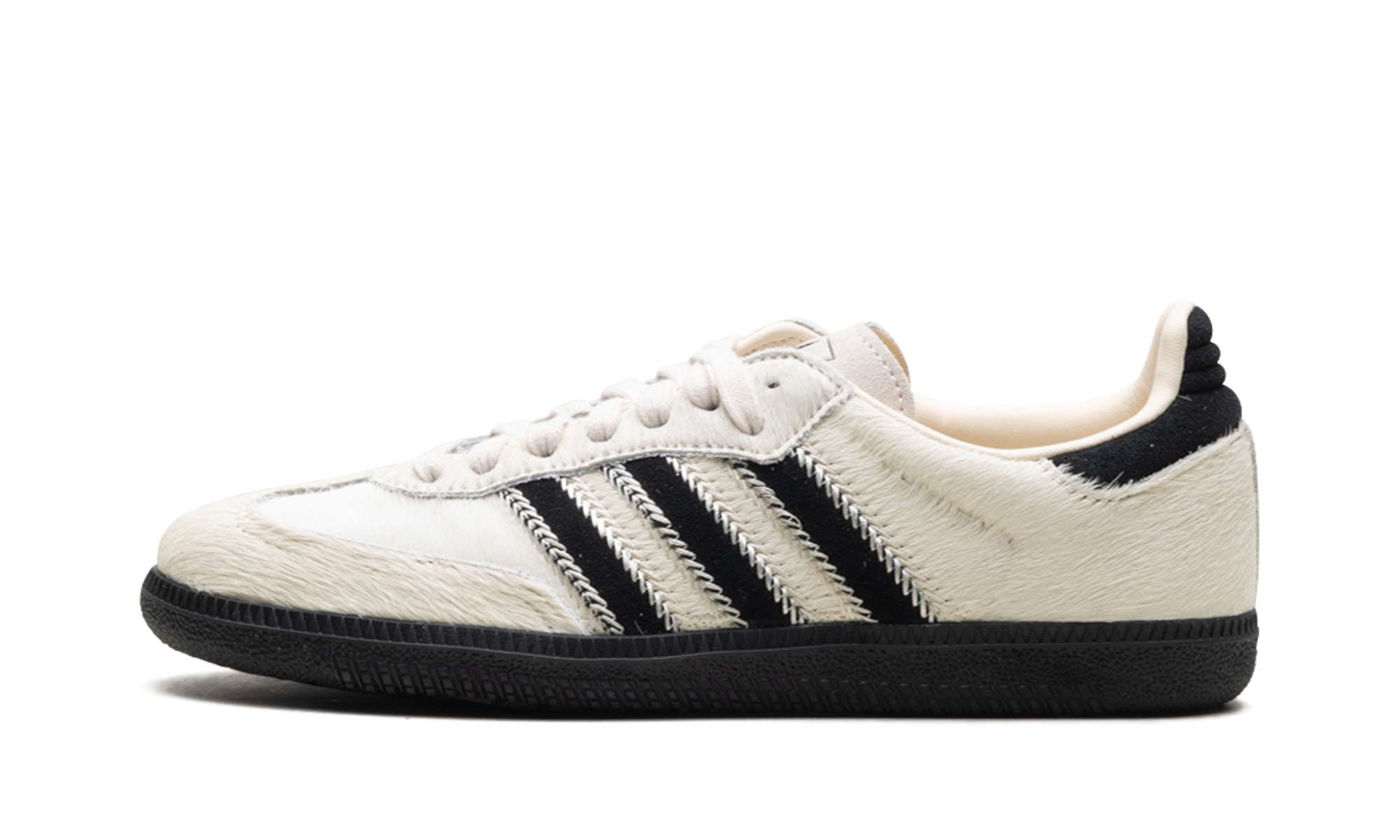 Adidas Samba OG “Wonder White”: de klassieker, maar dan zachter