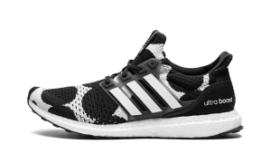 adidas Ultraboost DNA x MARIMEKKO Core Black / Cloud White / Core Black (GZ8686)
