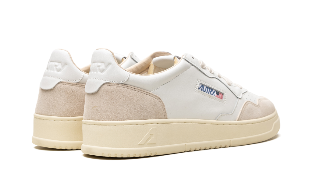 Autry Medalist Low White / White (AULMLS33) (2)