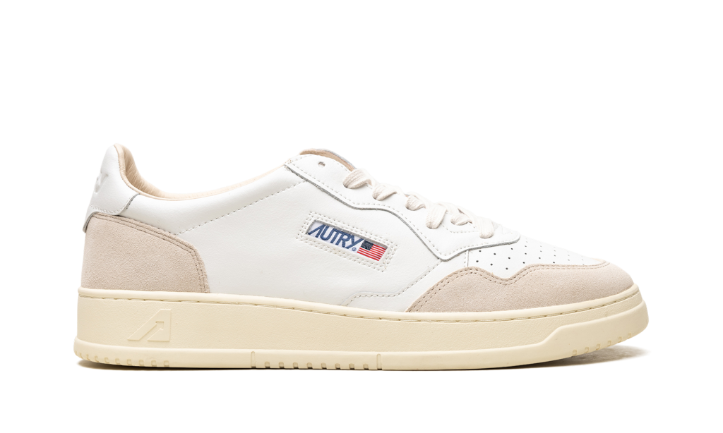 Autry Medalist Low White / White (AULMLS33) (5)