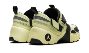 jordan-trunner HQ2164-302