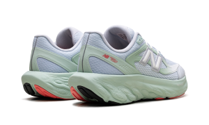 new-balance-sneaker UTRNQD