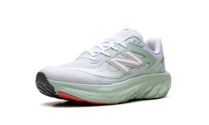 new-balance-sneaker UTRNQD