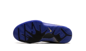 nike-kobe HQ2303-700
