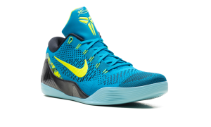 nike-kobe IO3673-400