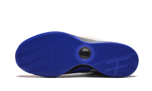 nike-kyrie AJ5165-900