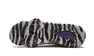 nike-lebron-17 BQ3177-101