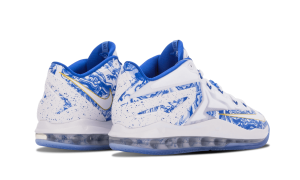 nike-lebron-11 683253-144