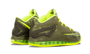 nike-lebron-11 642849-200