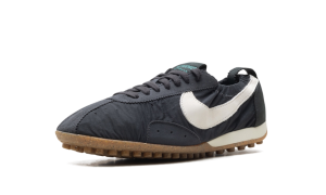 nike-moon-shoe HV8547-001