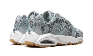 nike-sneaker DR0508-002