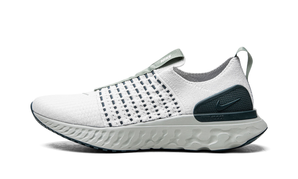 nike-free DO6698-001