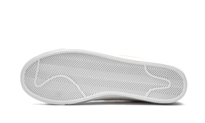 nike-sb 704939-104