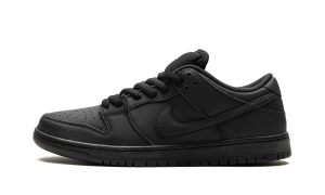 Nike SB Dunk “Triple Black” (FJ1674-001)