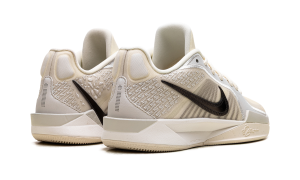 nike-sabrina-2 FQ2174-102