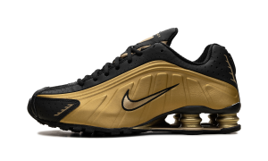 Nike Shox R4 “2025 – Metallic Gold” (HQ1988-700)