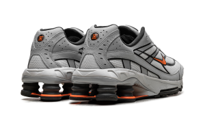 nike-shox IO4296-004