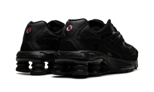 nike-shox IO4296-002