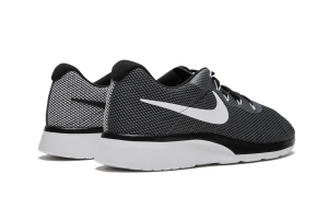 nike-tanjun 921669-002