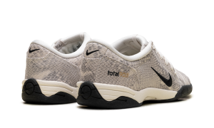 nike-total-90 IB4204-100