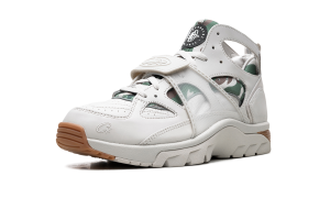 nike-air-huarache FQ8793-002