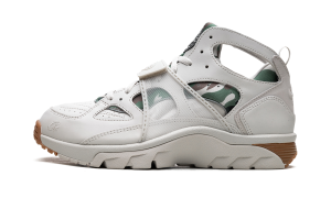 Nike Trainer Huarache “Corteiz – Light Bone” (FQ8793-002)