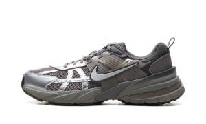 Nike V2K Run “Cave Stone Flat Pewter Medium Ash Metallic Silver” (HQ1678-200)