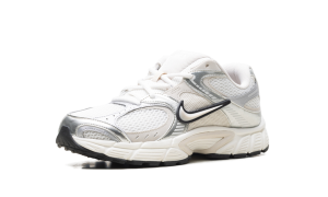 nike-free HQ7901-104