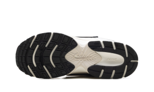 nike-free HQ7901-104