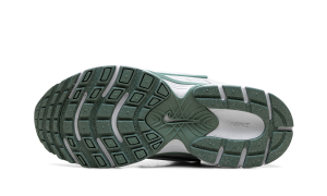 nike-v5-rnr HQ7901-106