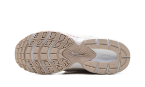 nike-v5-rnr HQ7901-110