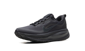 nike-vomero-18 HQ7001-001