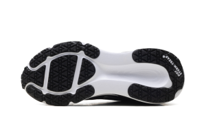nike-vomero-18 HQ7001-002