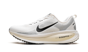 Nike Vomero 18 “Summit White Coconut Milk” (HM6803-101)