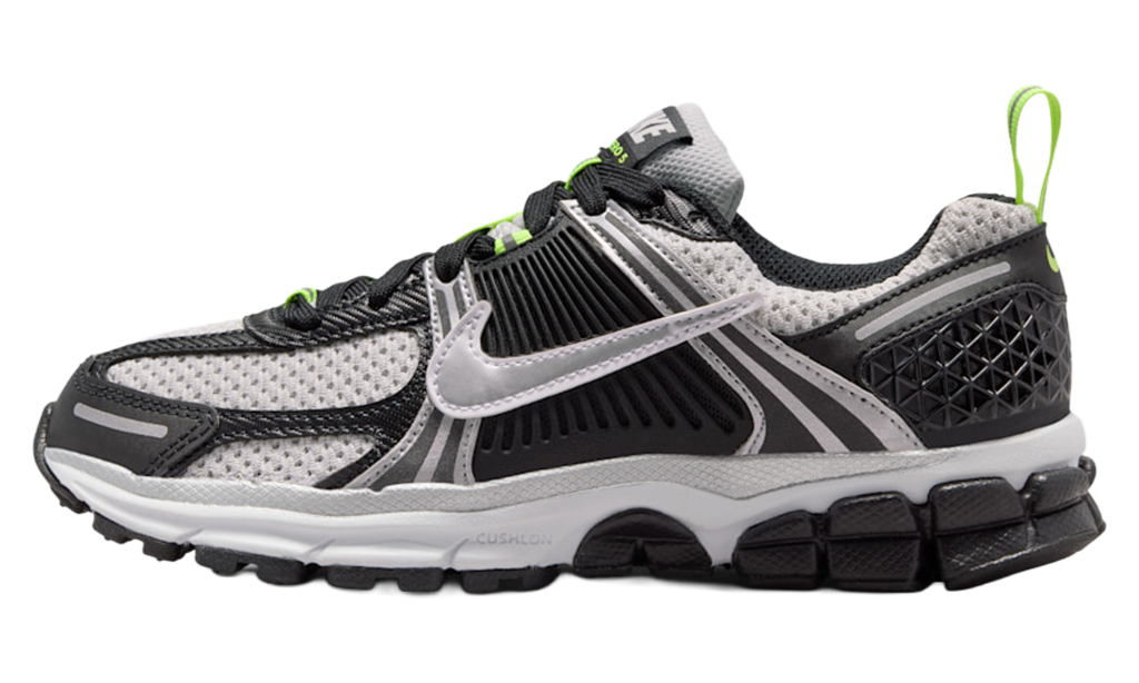 nike-vomero IQ0312-010