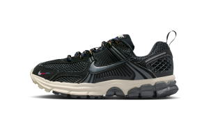 Nike Vomero 5 GS “Black Soft Pearl Burgundy Crush” (IB5853-001)