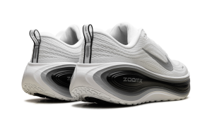 nike-sneaker II7181-102