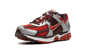 nike-vomero FN7778-600