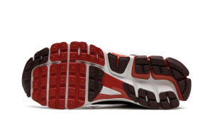 nike-vomero FN7778-600