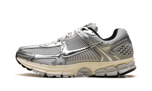 Nike Zoom Vomero 5 “Grey Fog Chrome” (IM3486-002)