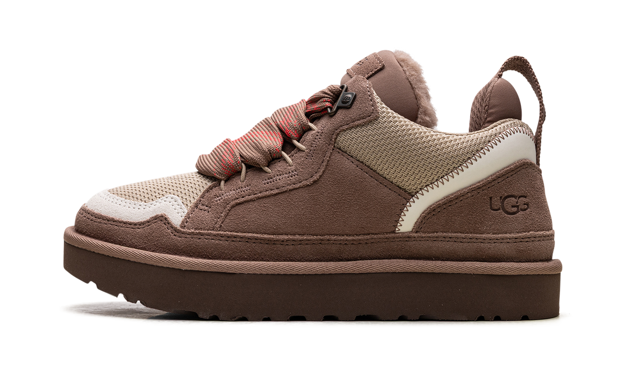 UGG Lowmel “Rocky Oak”: warm bruin voor frisse dagen