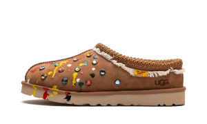 Ugg Tasman Slipper “Gallery Dept. – Chestnut” (1166952-CHE)