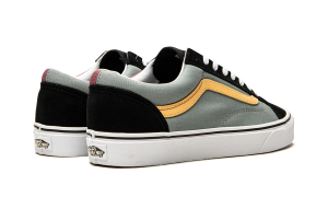 vans-style VN0A54F6B79