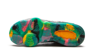 nike-lebron-17 CD5052-300