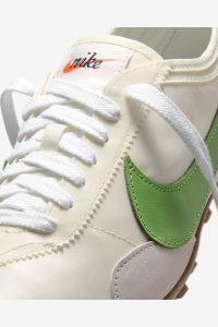 nike-sneaker II0407-102